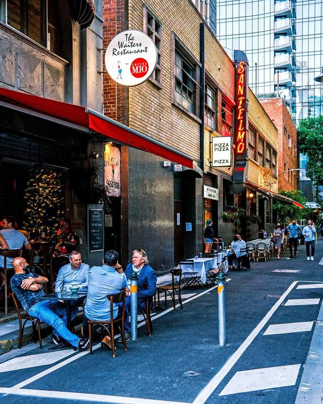 Thành phố bị phong tỏa lâu nhất thế giới, đóng cửa đã… 235 ngày!-5