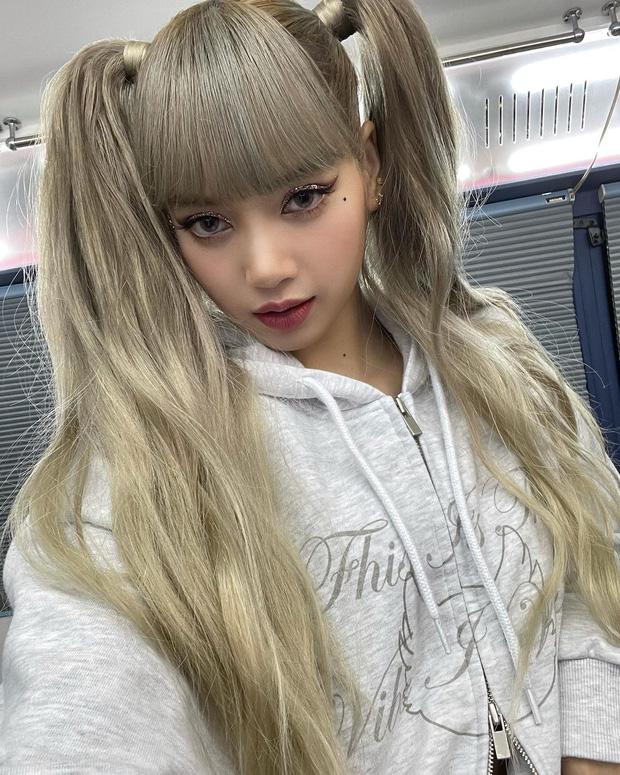Lisa (BLACKPINK) chỉ thay đổi make up, visual đã làm 7 triệu người điên đảo-1