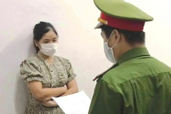 'Nữ quái' lừa mua suất tiêm vắc xin chiếm đoạt gần 100 triệu đồng