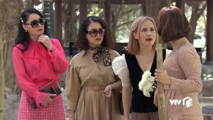 Khi bà Xuân Hương Vị Tình Thân đụng hàng Hồng Diễm-1