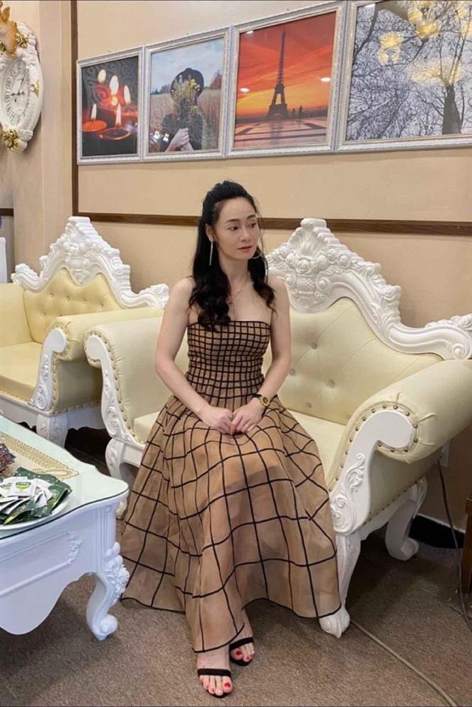 Khi bà Xuân Hương Vị Tình Thân đụng hàng Hồng Diễm-3