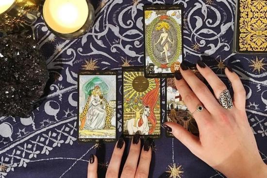 Bói bài Tarot thứ 3 ngày 28/9/2021: Phản ứng căng quá dễ hỏng việc