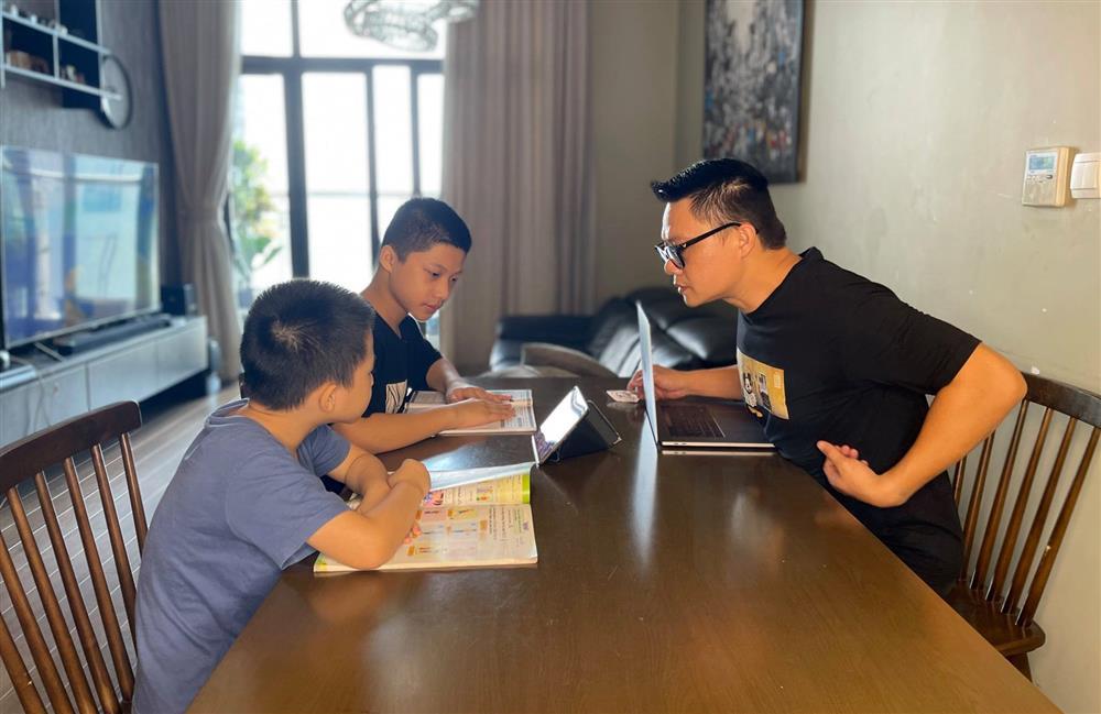 BTV mắn đẻ nhất VTV bất lực với cảnh nhà đông đúc-5