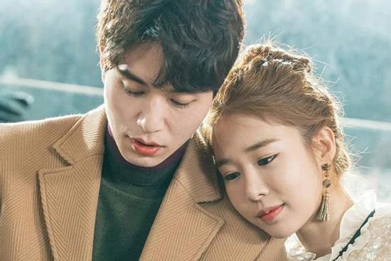 3 mẫu 'tiểu tam' đàn ông thích lựa chọn để vui vẻ ngoài vợ