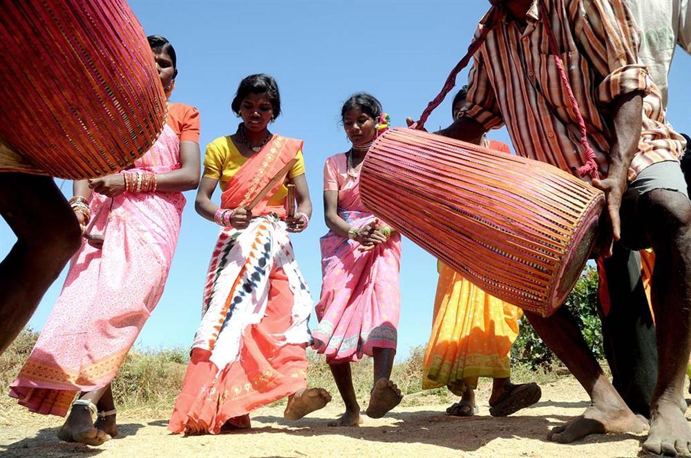 Hủ tục kết hôn cận huyết và cách đặt tên kỳ lạ của bộ lạc Baiga-3