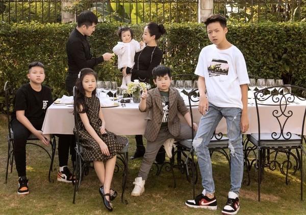 Qua mặt Hằng Túi, một hot mom Hà thành khoe mang thai lần 6-5