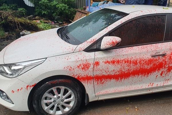 Một gia đình liên tiếp bị khủng bố chất bẩn, chuyển nơi ở vẫn không yên-4