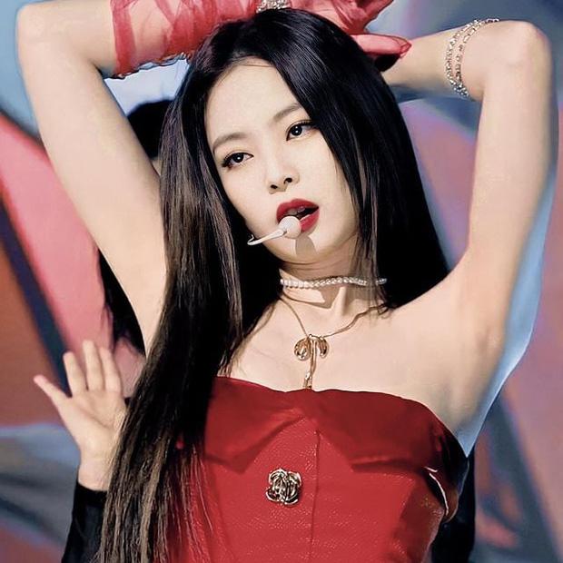 Knet kêu gào khi Jennie BLACKPINK bị YG cất trong tủ quá lâu-3
