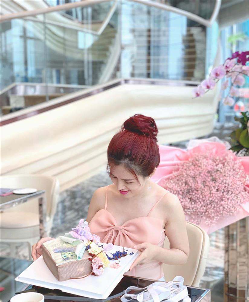 Cú lừa xuất sắc phù phép bánh bao thành trái cam y như thật-1