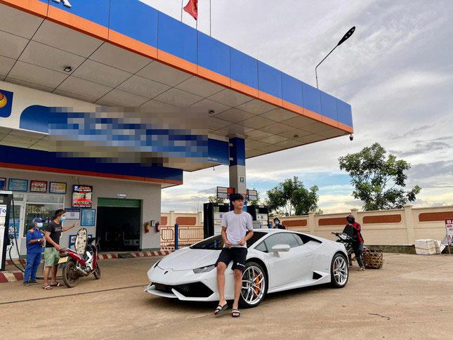 Hé lộ gia thế thanh niên 23 tuổi tậu Lamborghini 13 tỷ ở Đắk Lắk-1