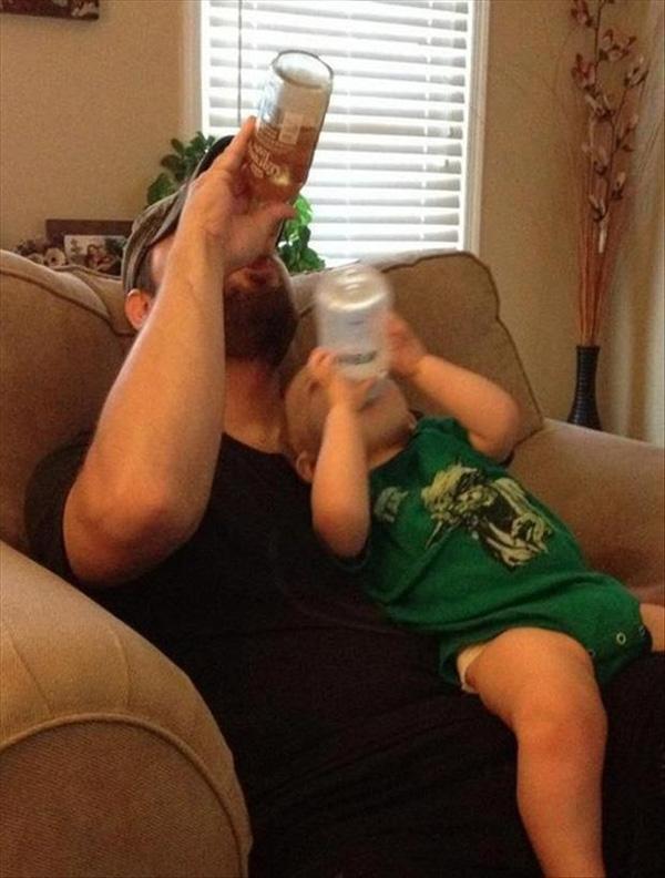 Khoảnh khắc siêu yêu của những ông bố nghiện con-14