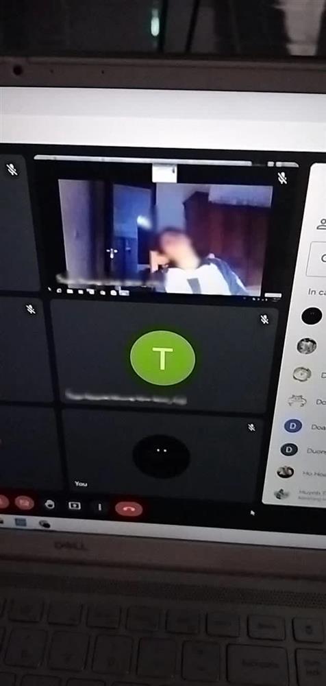 Nữ sinh quên tắt camera, giáo viên zoom cận nhìn ảnh chết điếng-1