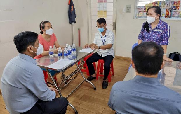 Kiểm điểm Bí thư phường vì cưỡng chế người đi test Covid-19-1