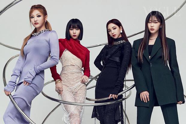 Fan aespa tan tác vì 1 bức ảnh: Winter mắt vô hồn vẫn được bênh-4