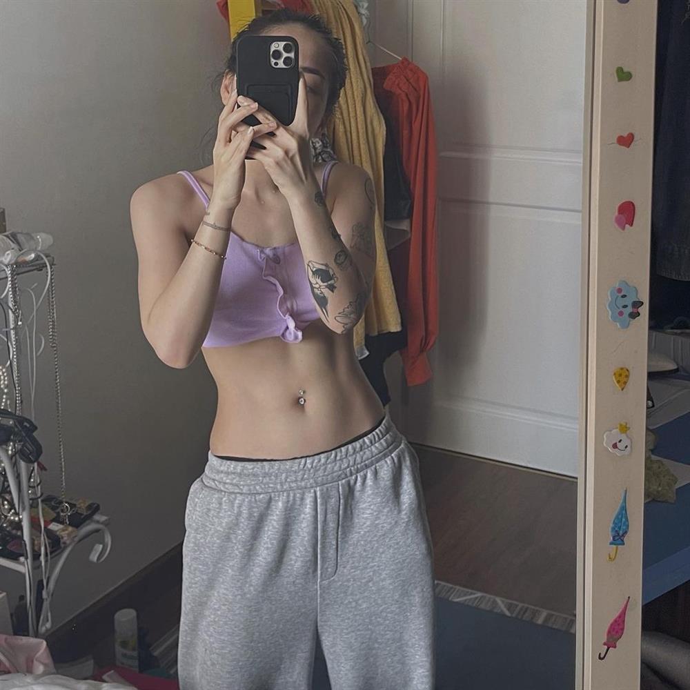 Du Uyên khoe eo nhưng lộ điểm nhạy cảm vì không mặc nội y-4