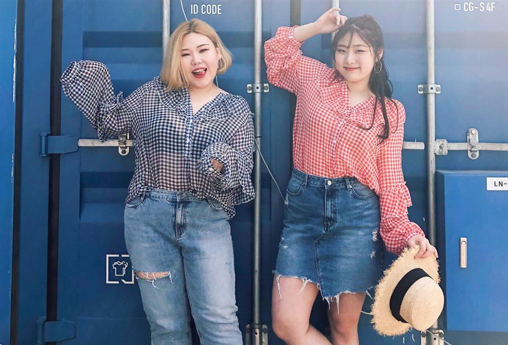 Cách phối đồ với quần jeans giúp nàng mập hack dáng thon thả-4