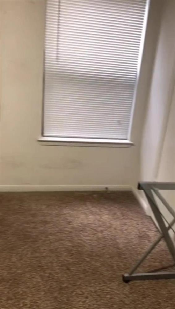 Vợ đi công tác về thấy chồng đã gom sạch tài sản và biến mất-3