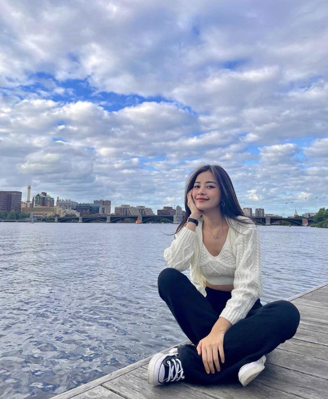 Cùng sang Mỹ, thời trang của Hương Tràm, Chi Pu ở 2 chiến tuyến-4