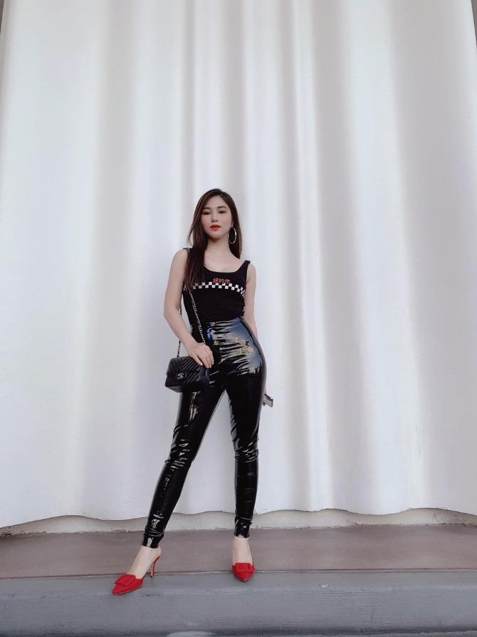 Cùng sang Mỹ, thời trang của Hương Tràm, Chi Pu ở 2 chiến tuyến-9