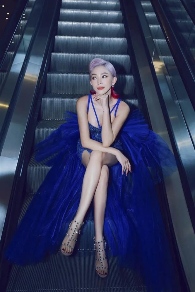 TP HCM trở lại cuộc sống bình thường mới, Tóc Tiên liền tung hit-1