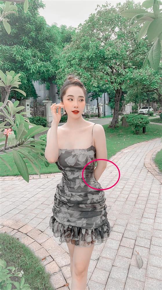 Quỳnh Nga khoe vòng 1 như 2 quả núi nhưng body dị dạng đến lạ-4