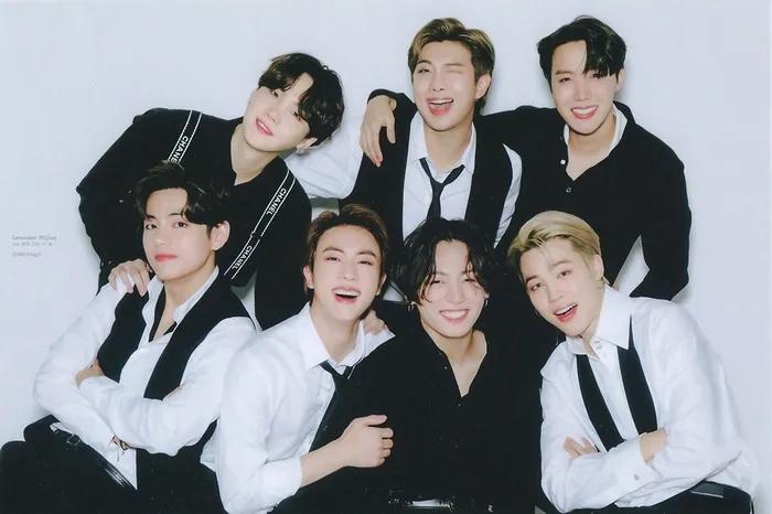 Knet khó chịu khi công ty lấy hộ chiếu ngoại giao của BTS để kiếm tiền-5