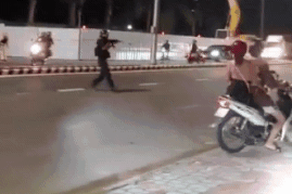 Vụ nổ súng giữa quán cafe: Nạn nhân đã qua cơn nguy kịch-2