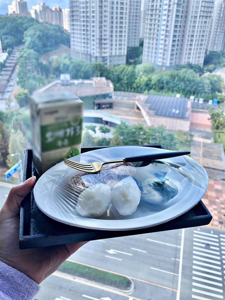 Hot girl khoe bữa ăn ở cữ, nhìn view nhà mê chữ ê kéo dài-5