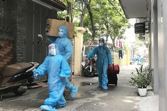 Cuộc gọi thót tim ở ngõ có nghìn người phải rời nhà trong đêm