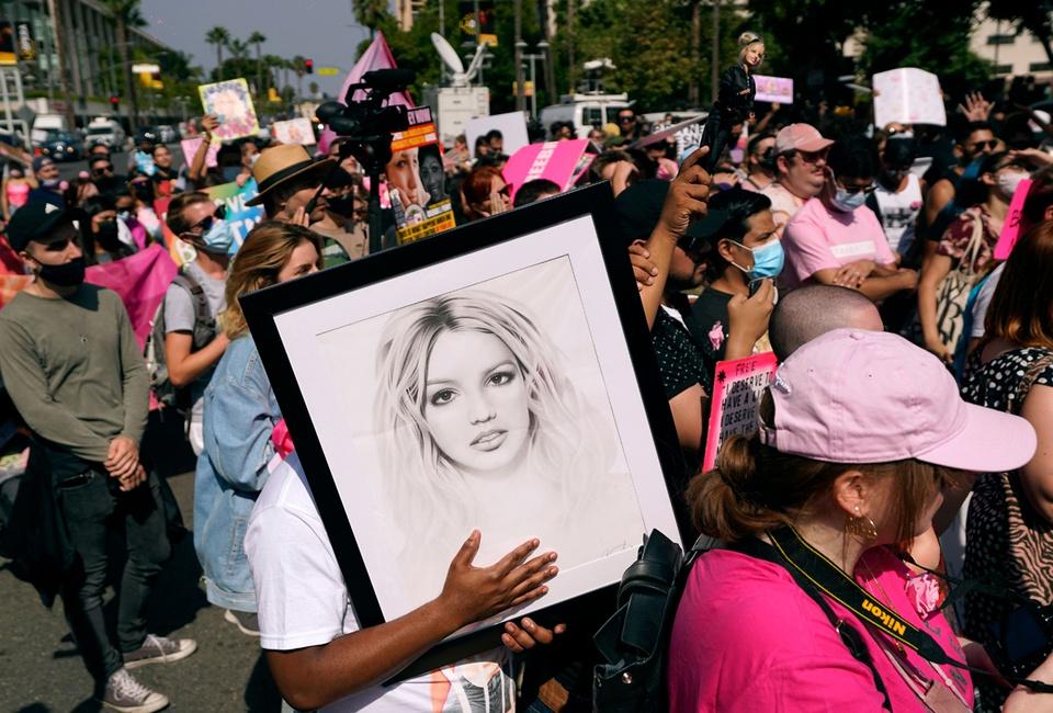 Britney Spears là nỗi ám ảnh của người dân Mỹ-4