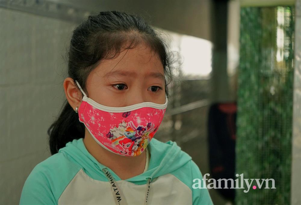 Những đứa trẻ mồ côi vì đại dịch: Nén nhang khe khẽ mẹ ngủ ngon-4