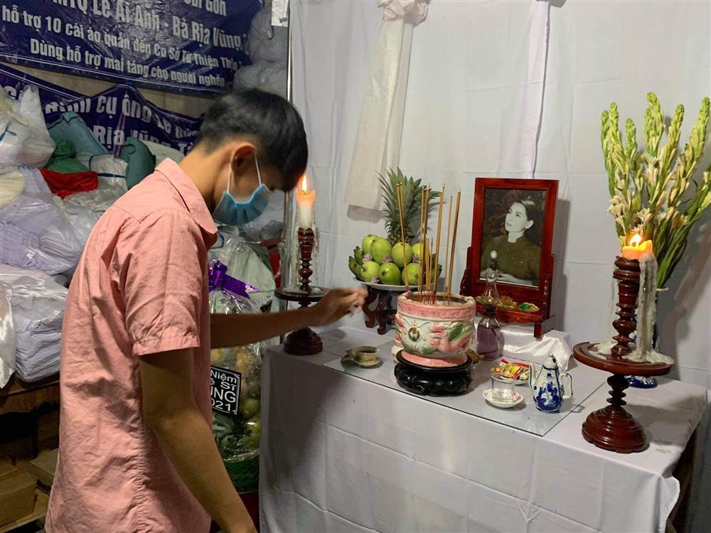 Người dân miền Tây lập tang, cùng tưởng nhớ Phi Nhung-9