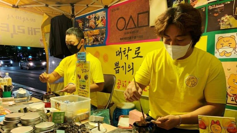 Người bán kẹo đường ở Hàn Quốc kiếm bộn nhờ Squid Game-1
