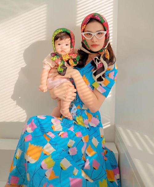 Đồ đôi xa xỉ của mẹ con sao Việt-2