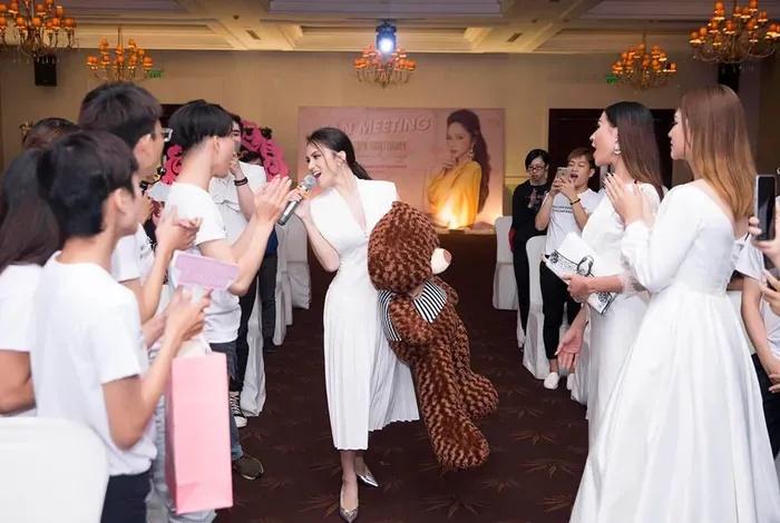 Hương Giang phá hit SNSD, dân mạng mém quên luôn bản gốc-2