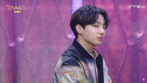 BTS live encore tụt mood tại TMA 2021-2