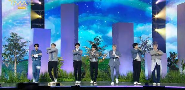 BTS live encore tụt mood tại TMA 2021-7