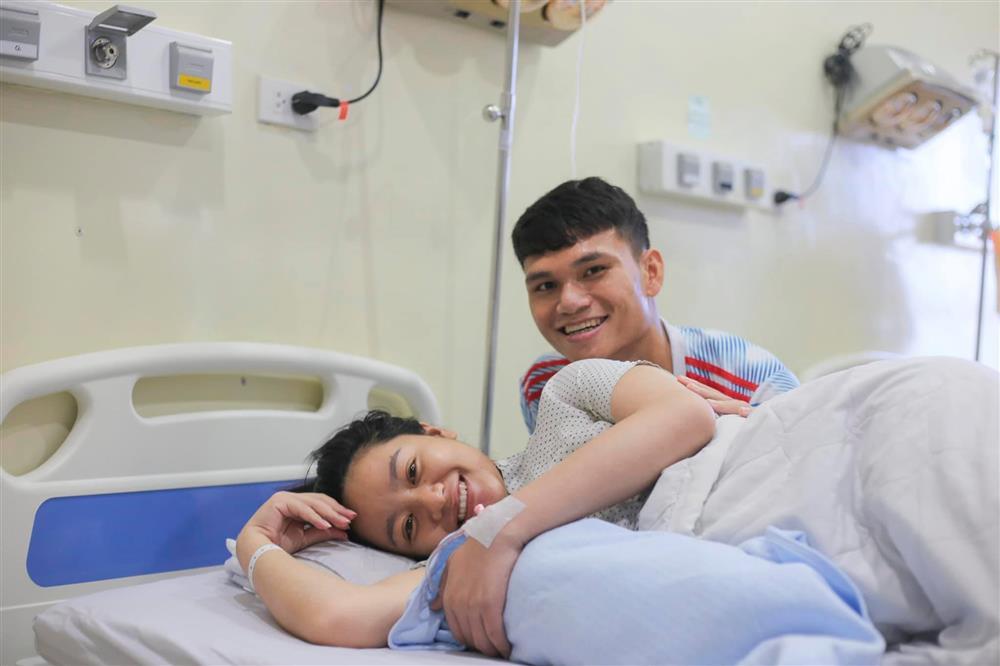 Con gái bị nhận xét khác mình, hậu vệ tuyển Việt Nam nổi cơn ghen-1