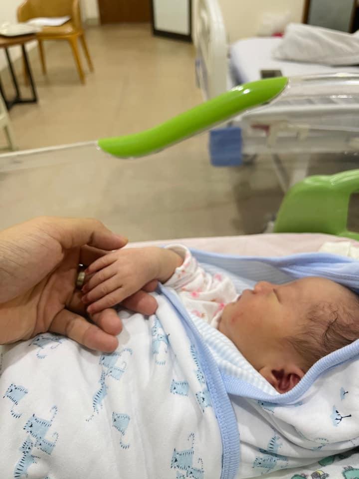 Con gái bị nhận xét khác mình, hậu vệ tuyển Việt Nam nổi cơn ghen-2