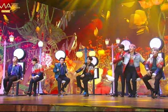BTS live encore 'tụt mood' tại TMA 2021