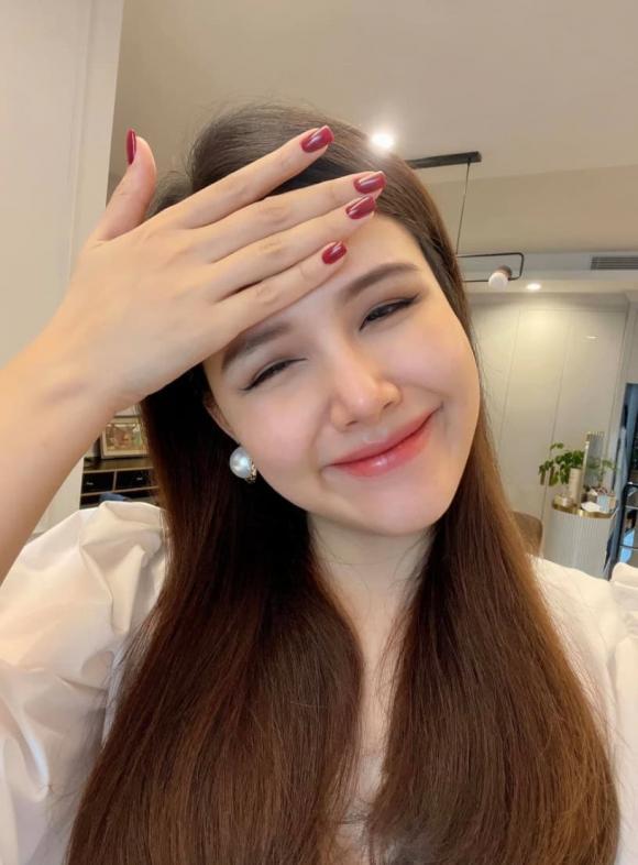 Ngoại hình chuẩn dâu nhà giàu của Phanh Lee sau 2 tháng sinh con-6