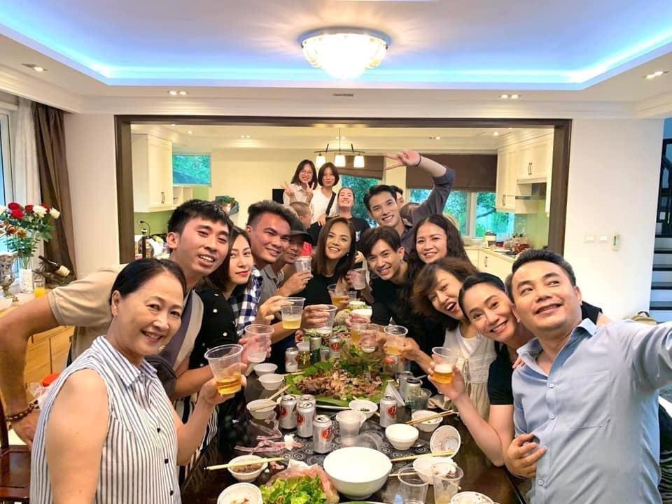 Khán giả ngán ngẩm khi Hương Vị Tình Thân kéo dài thành 140 tập-13