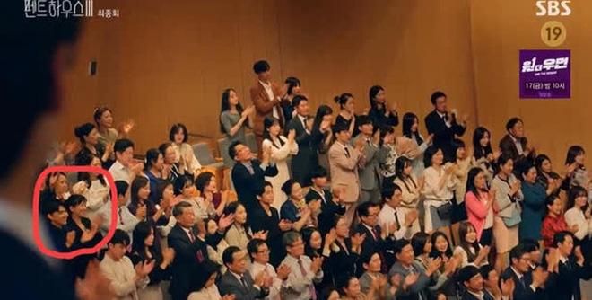 3 lần người Việt đóng bom tấn Hàn: có người còn ẵm luôn vai nam chính-8