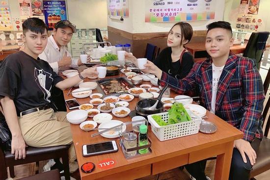 Sự thật hình ảnh Hương Giang tái xuất sau 7 tháng ở ẩn