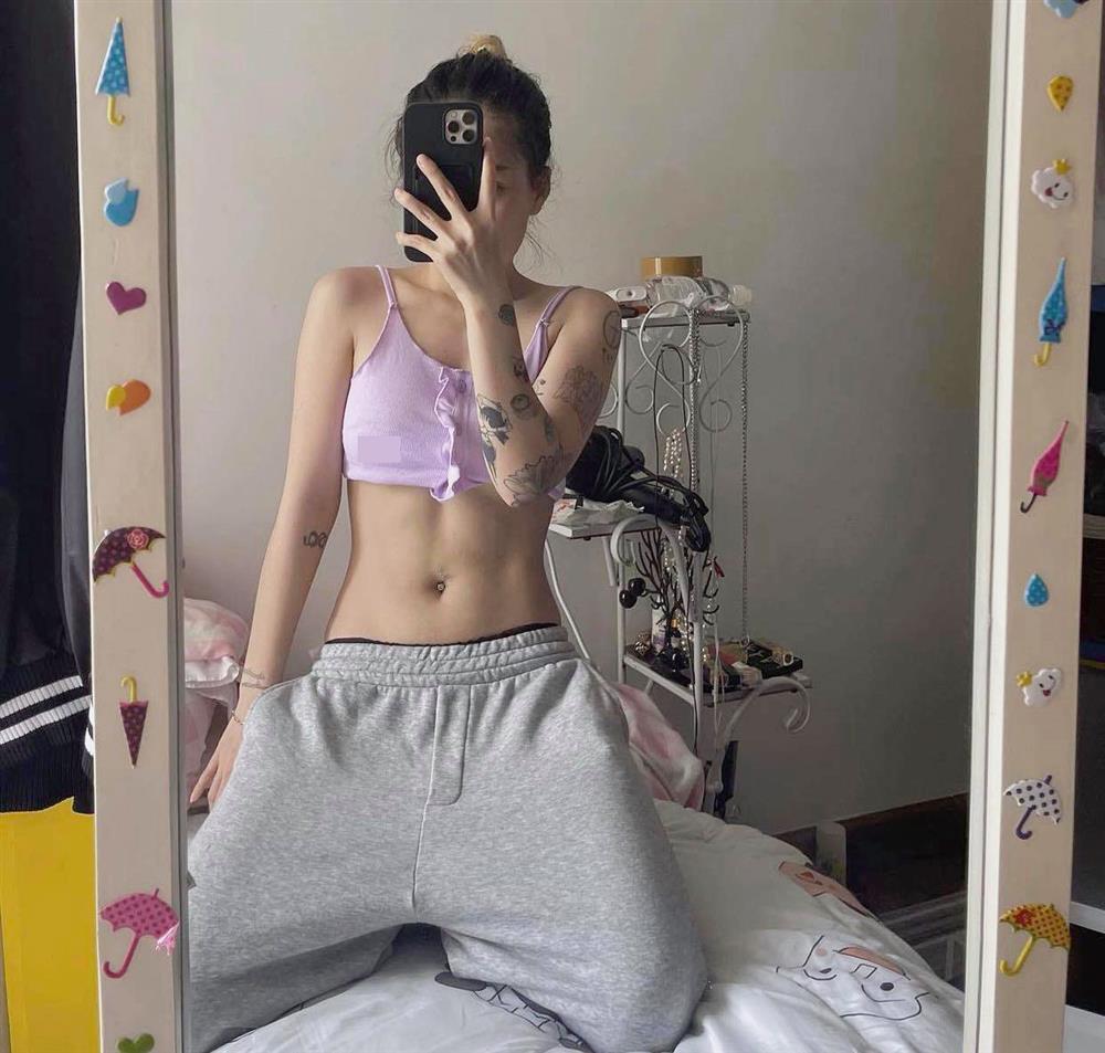 Bị chỉ trích nhiều lần quên nội y, tình cũ Đạt G giải thích gây sốc-1