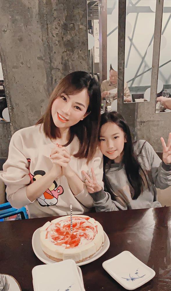 Dàn tiểu thư gia thế khủng, cuộc sống siêu kín tiếng-1