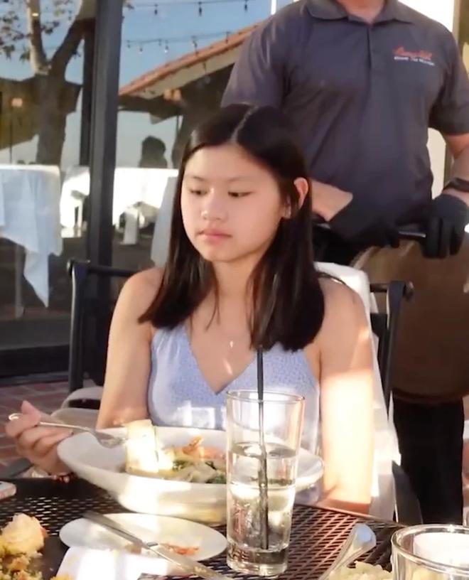 Dàn tiểu thư gia thế khủng, cuộc sống siêu kín tiếng-6