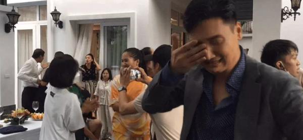 Hương Vị Tình Thân: Mạnh Trường khóc chia tay sau 10 tháng gắn bó-1