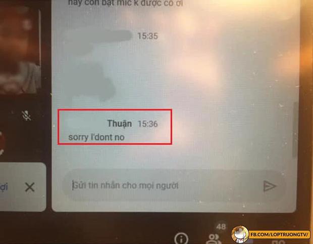 Giáo viên điểm danh, nam sinh ghi câu tiếng Anh đọc mà tức-1