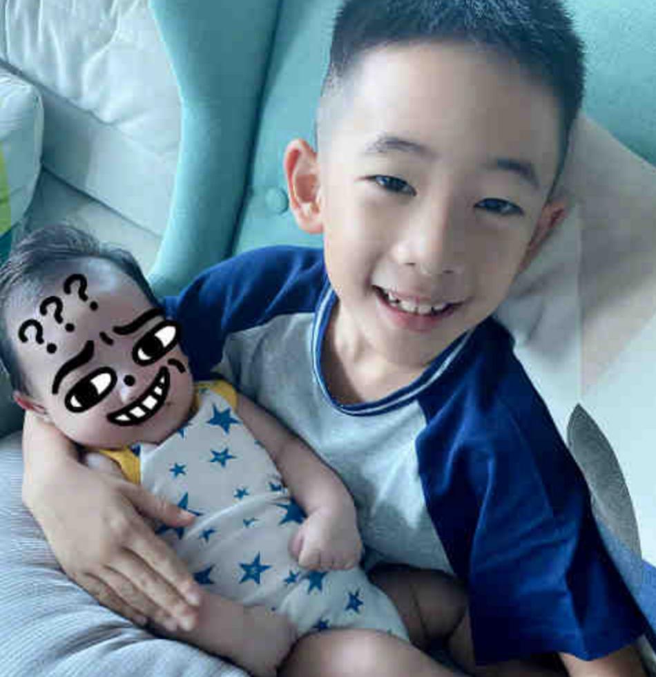 Cận cảnh 2 nhóc tỳ nhà Trần Tiểu Xuân - Ứng Thể Nhi-3